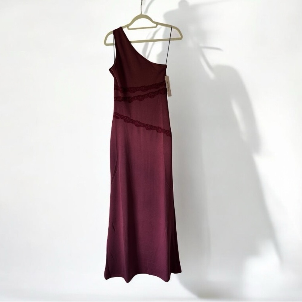NWT Princess Polly Ultraviolet One Shoulder Lace Maxi Dress Wine US 6 - Picture 5 of 14